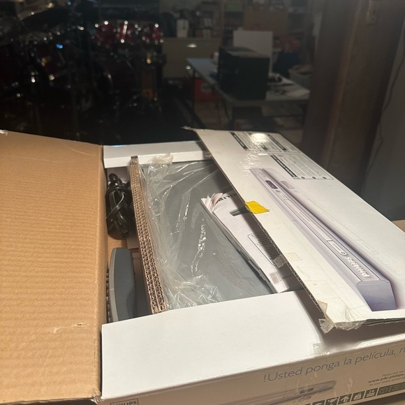 Philips DVP642/37 DVD Video Player Remote Cords Complete - New In Box - Picture 6 of 6